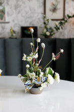 Load image into Gallery viewer, Amalfi Affair Pin Frog Cup