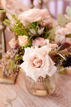 Load image into Gallery viewer, G'old Hollywood Petite Pleated Glass Centerpiece