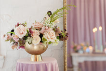 Load image into Gallery viewer, G'old Hollywood Footed Vased Centerpiece
