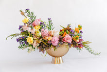 Load image into Gallery viewer, Petite Stem Society Vased Arrangement Membership