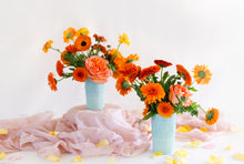 Load image into Gallery viewer, PVR Vacay Petite Vased Centerpiece